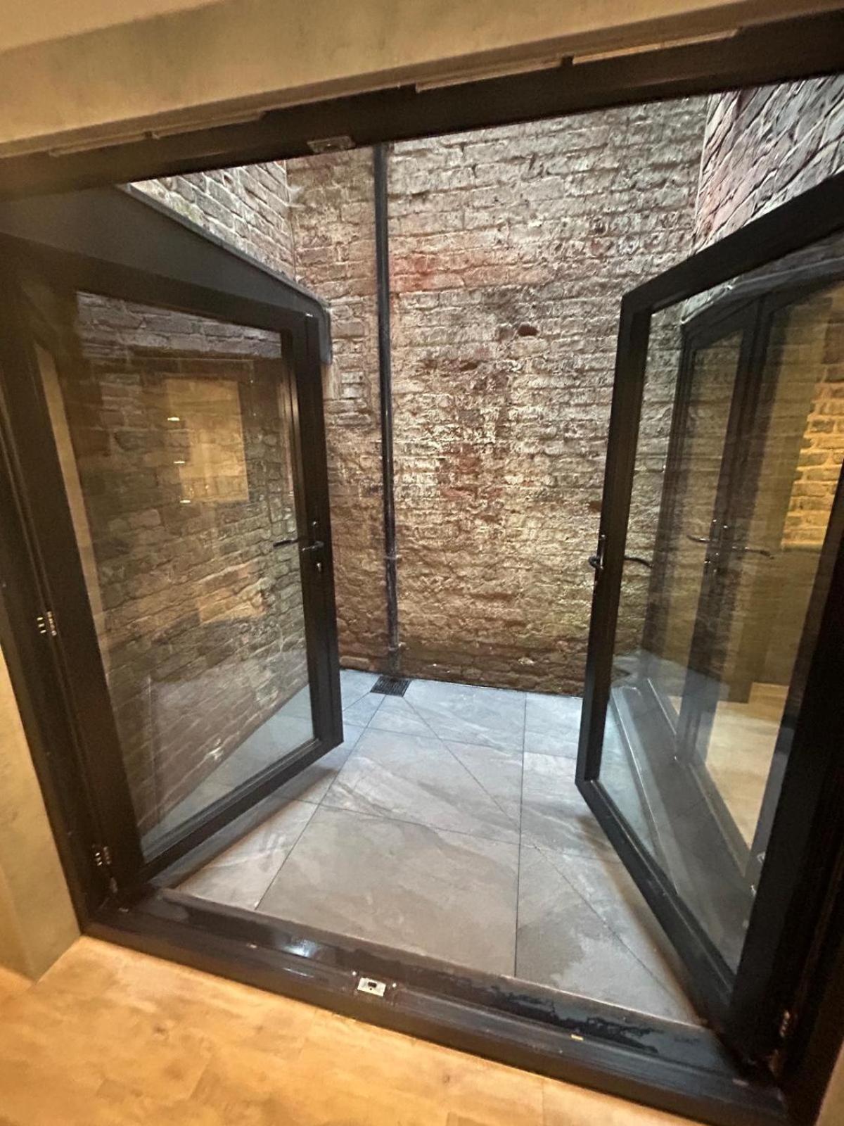 10 Hockenhall - Liverpool's Oldest House Holiday home Liverpool